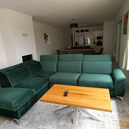Mare E Monti With Heated Pool Villa Umag